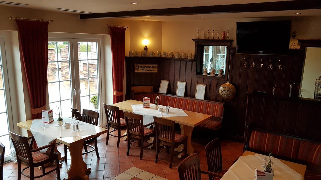 Hotel Landhaus Feyen Grossefehn Buitenkant foto